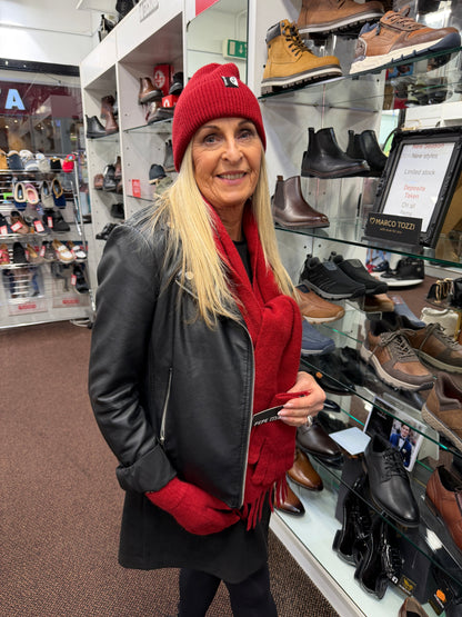 Pepe Moll 262630 Rea Red Hat, Scarf & Glove Set