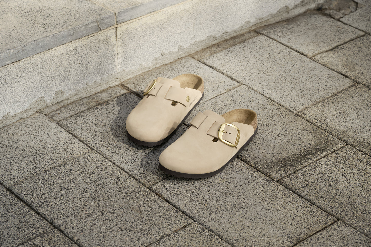 Birkenstock 1028052 Boston Big Buckle Nubuk Leather Sandcastle Clogs