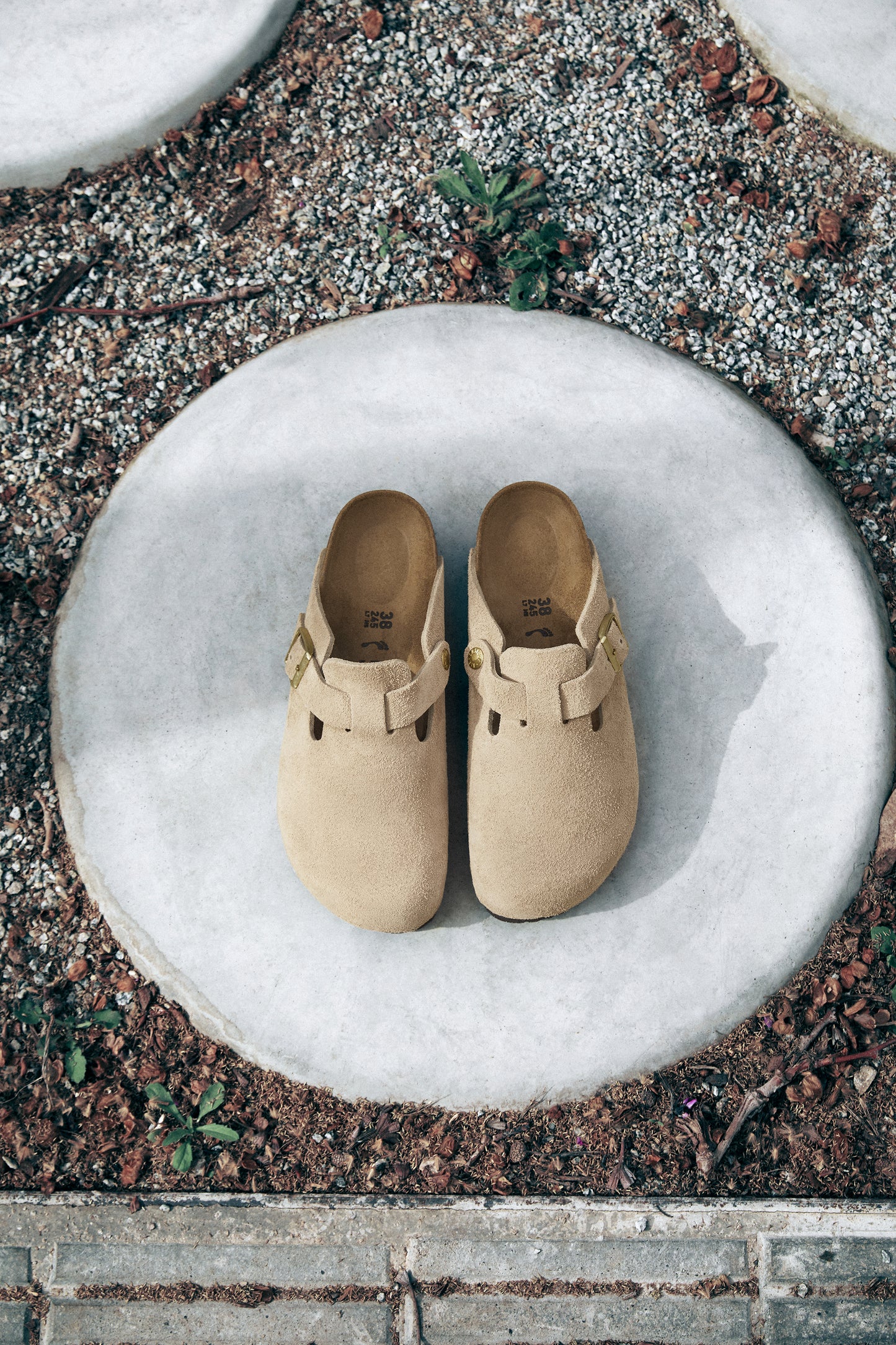 Birkenstock 1030883 Boston BS Suede Leather Sandcastle Clogs