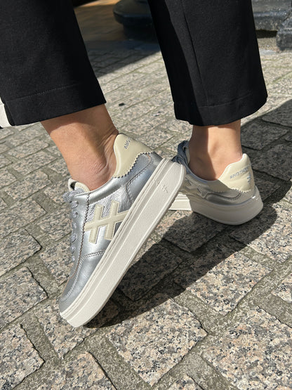 Another Trend A0352641 Plata Silver & Cream Thick Sole Trainers