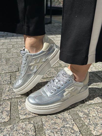 Another Trend A0352641 Plata Silver & Cream Thick Sole Trainers