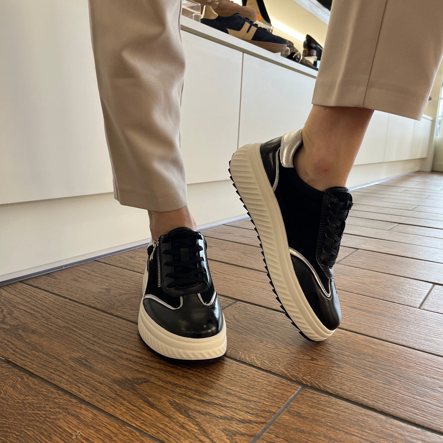Caprice 9-23600-45 019 Black Combi Trainers