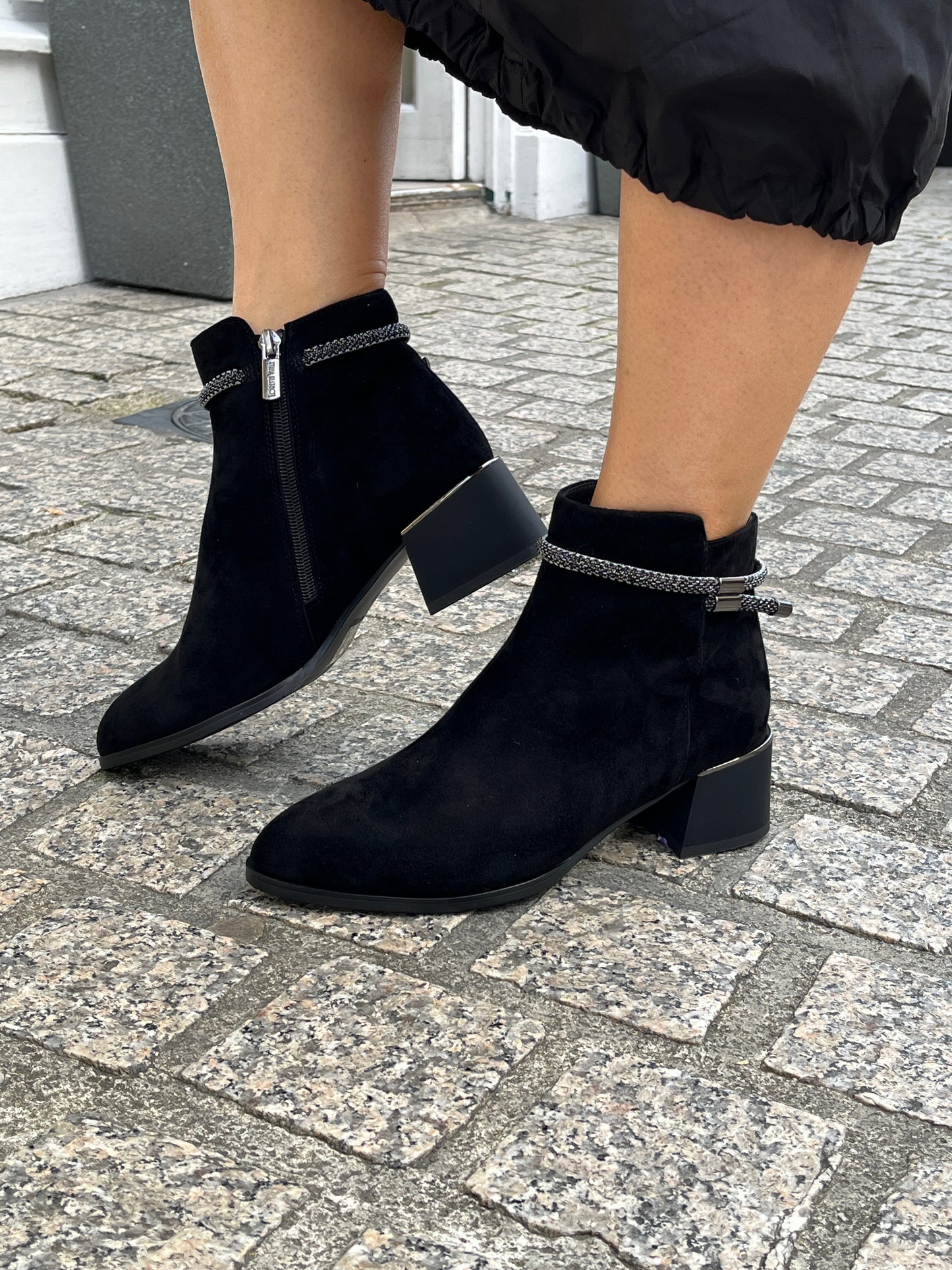 Loretta Vitale YX357 Black Suede Ankle Boots