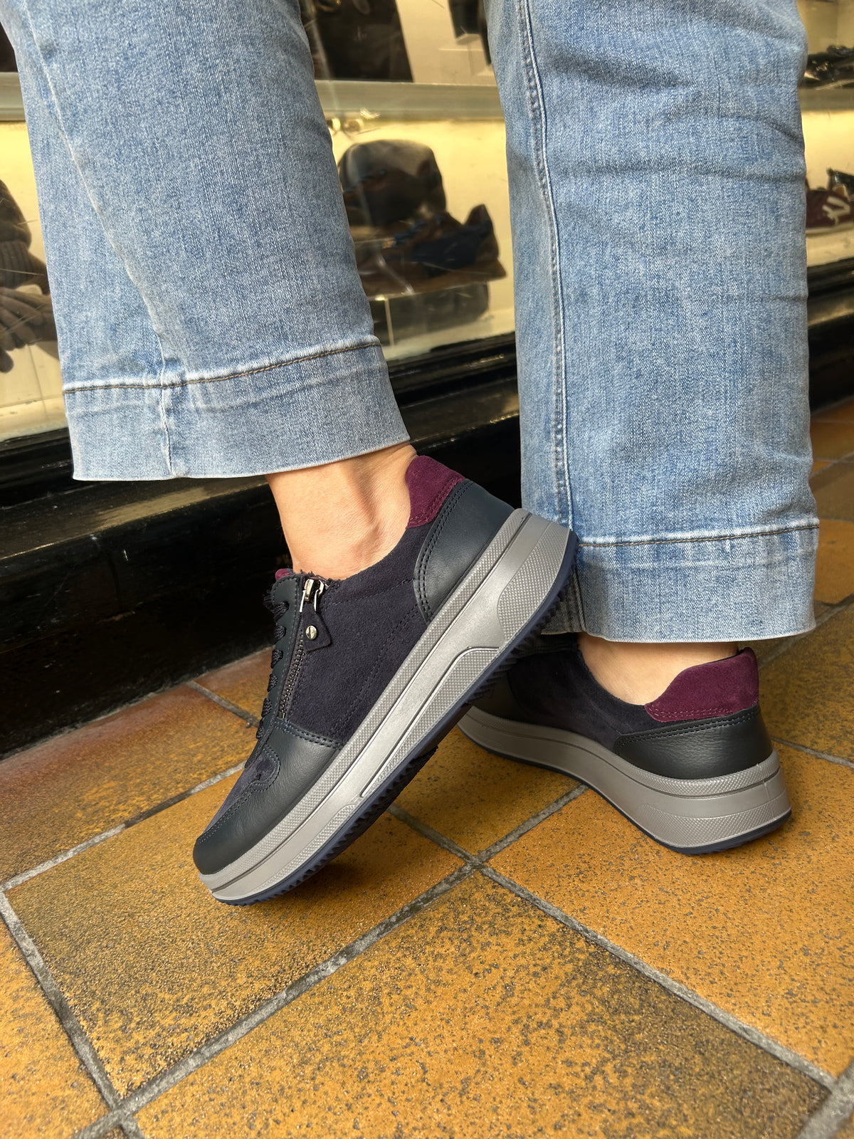 Ara 12-27540 22 Sapporo 3.0 Navy Blue & Merlot Red H Fit Sneakers with Zip