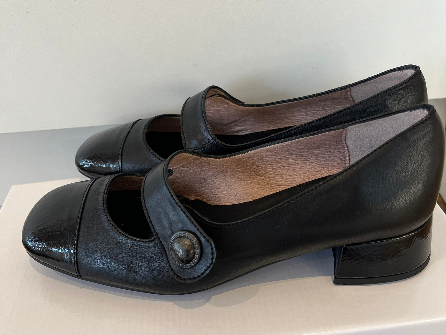 Hispanitas HI254315 Black Shoes