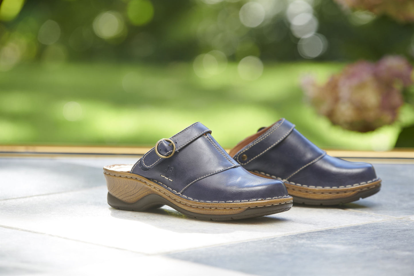 Josef Seibel 56683 476 525 Catalonia 83 Blue Clogs