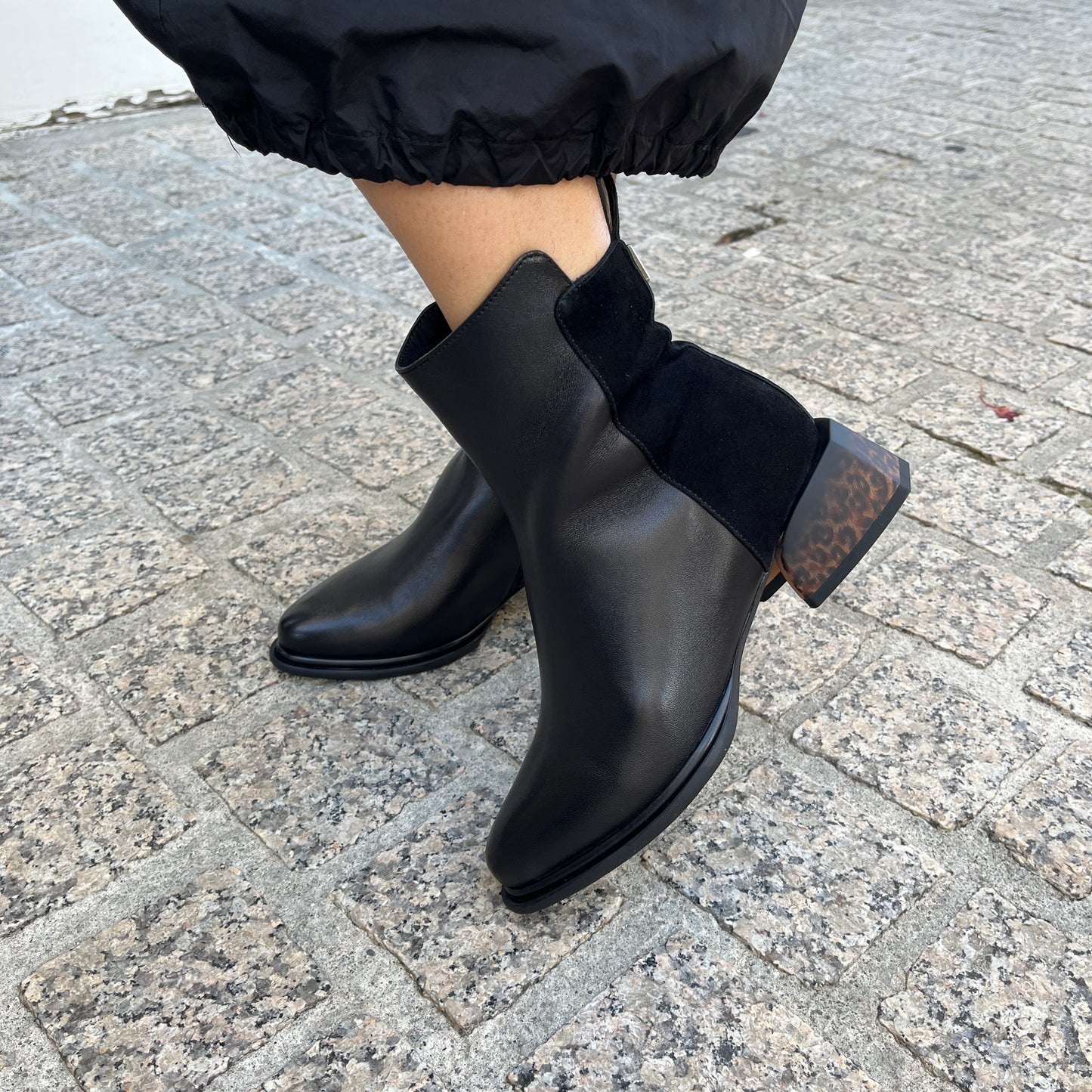 Loretta Vitale C4605 Black Leather & Suede Leopard Print Heel Ankle Boots
