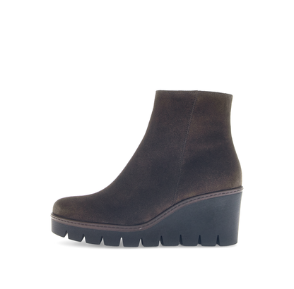 Gabor 74.780.18 Brown Suede Wedge Boots