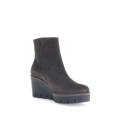 Gabor 74.780.18 Brown Suede Wedge Boots