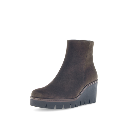 Gabor 74.780.18 Brown Suede Wedge Boots