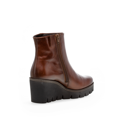 Gabor 74.780.24 Sattel Brown Wedge Boots