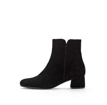 Gabor 75.680.17 Black Block Heel Ankle Boots