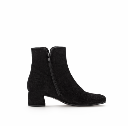 Gabor 75.680.17 Black Block Heel Ankle Boots