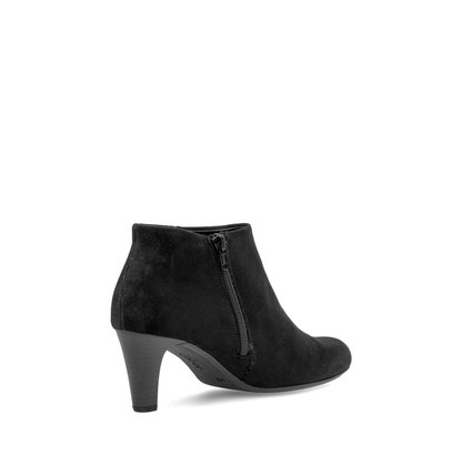 Gabor 75.850.47 Black Funnel Heel Boots