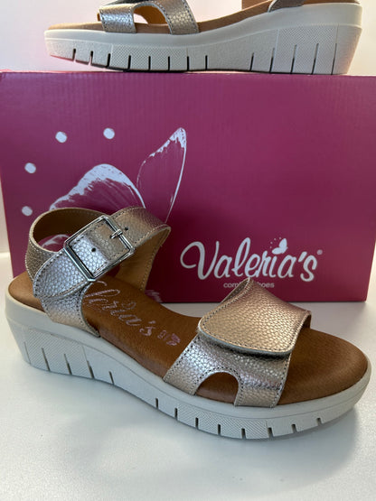 Valeria's 2659 Taupe Comfort Sandals