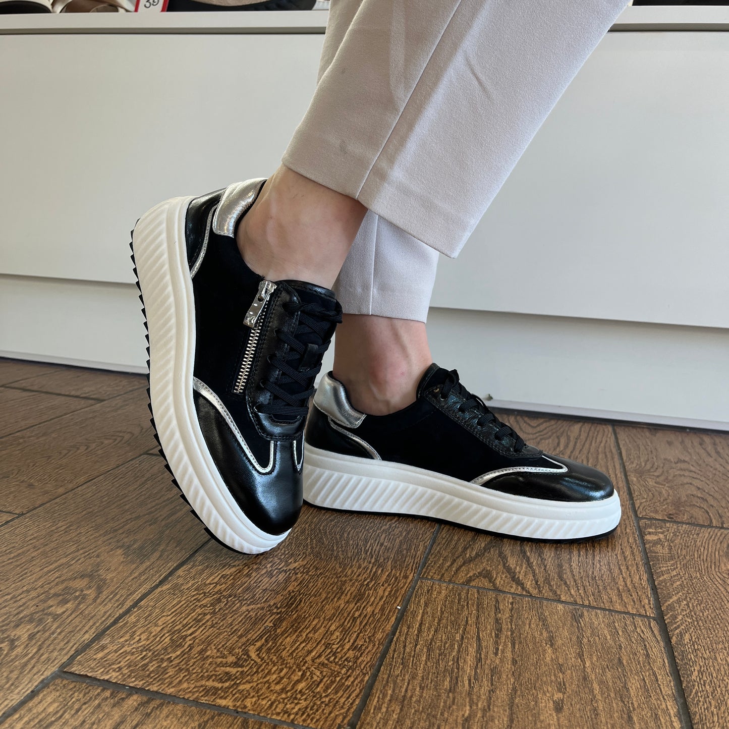 Caprice 9-23600-45 019 Black Combi Trainers