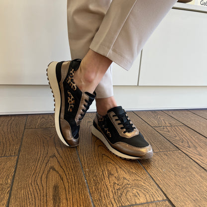 Caprice 9-23702-45 322 Taupe/Black G Fit Sneakers