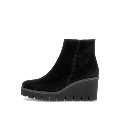 Gabor 8045.01.002 Black Suede Wedge Boots