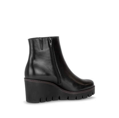 Gabor 8045.01.004 Black Wedge Ankle Boots