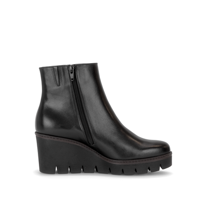 Gabor 8045.01.004 Black Wedge Ankle Boots