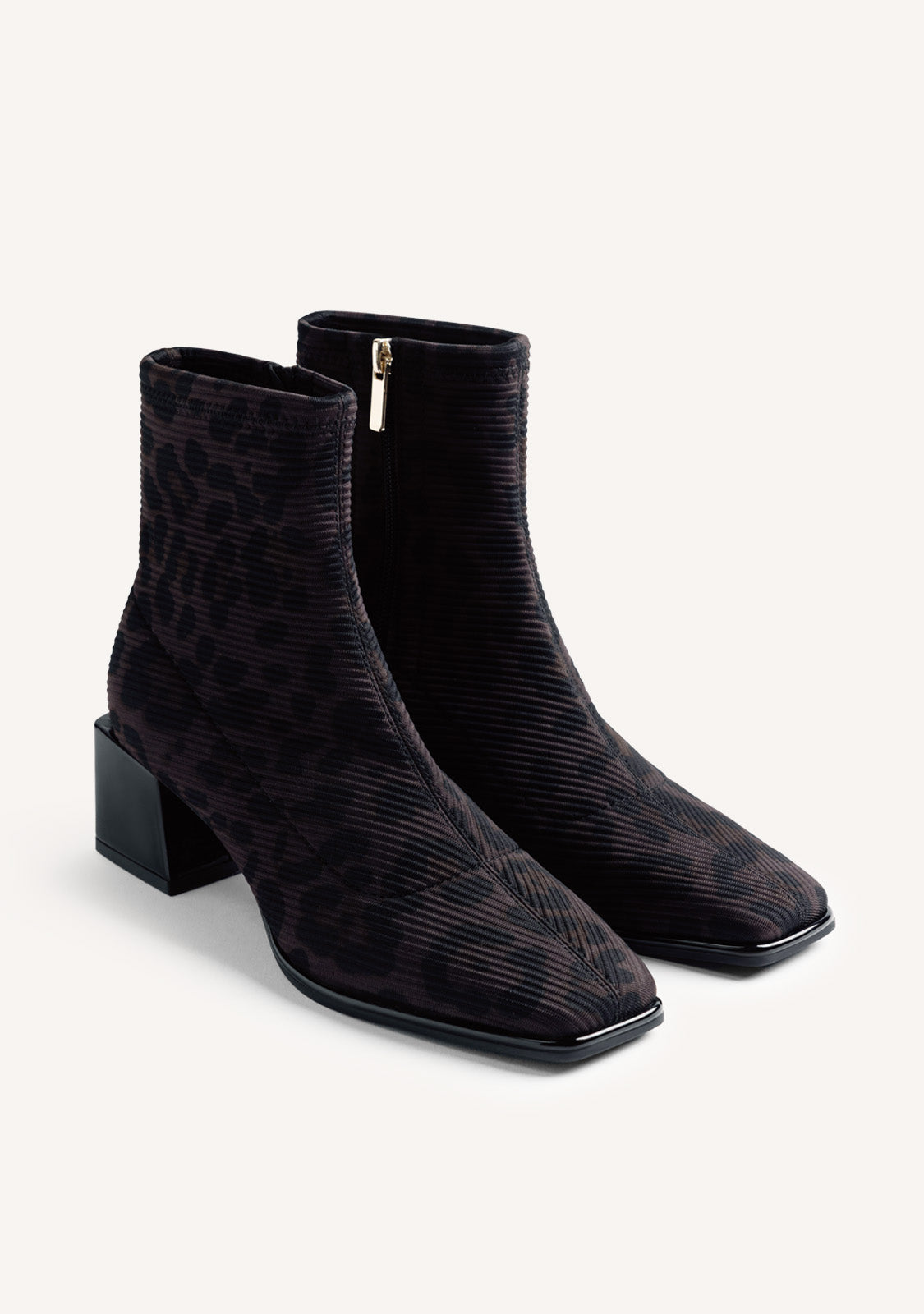 Gioseppo 80794-80794 Black Leopard Print Ankle Sock Boots