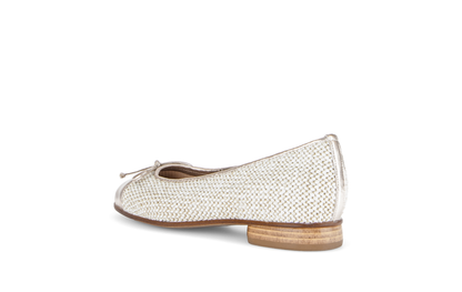 Gabor 85.102.42 Cream Weave, Gold Toe & Bow F Fit Slip On Pumps