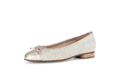 Gabor 85.102.42 Cream Weave, Gold Toe & Bow F Fit Slip On Pumps