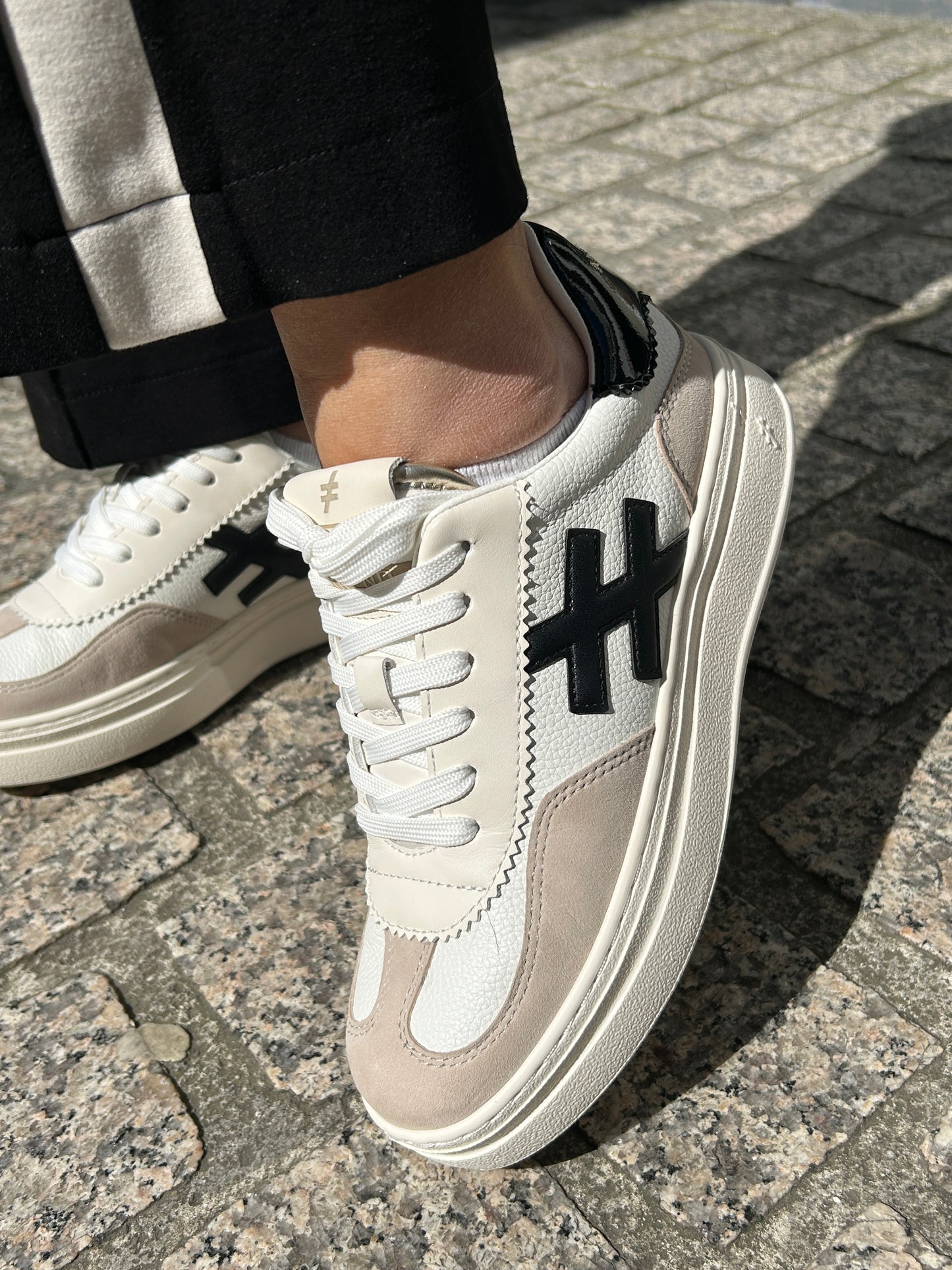 Another Trend A0353100 White, Cream, Black & Grey Thick Sole Trainers