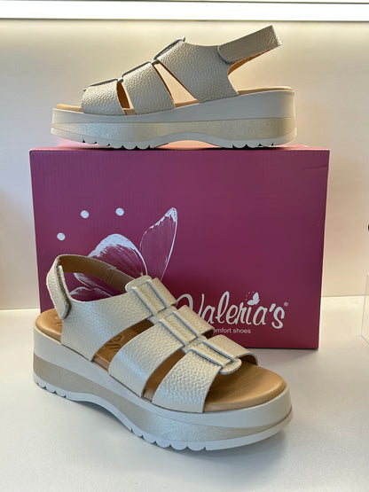Valeria's 2620 Beige Comfort Sandals