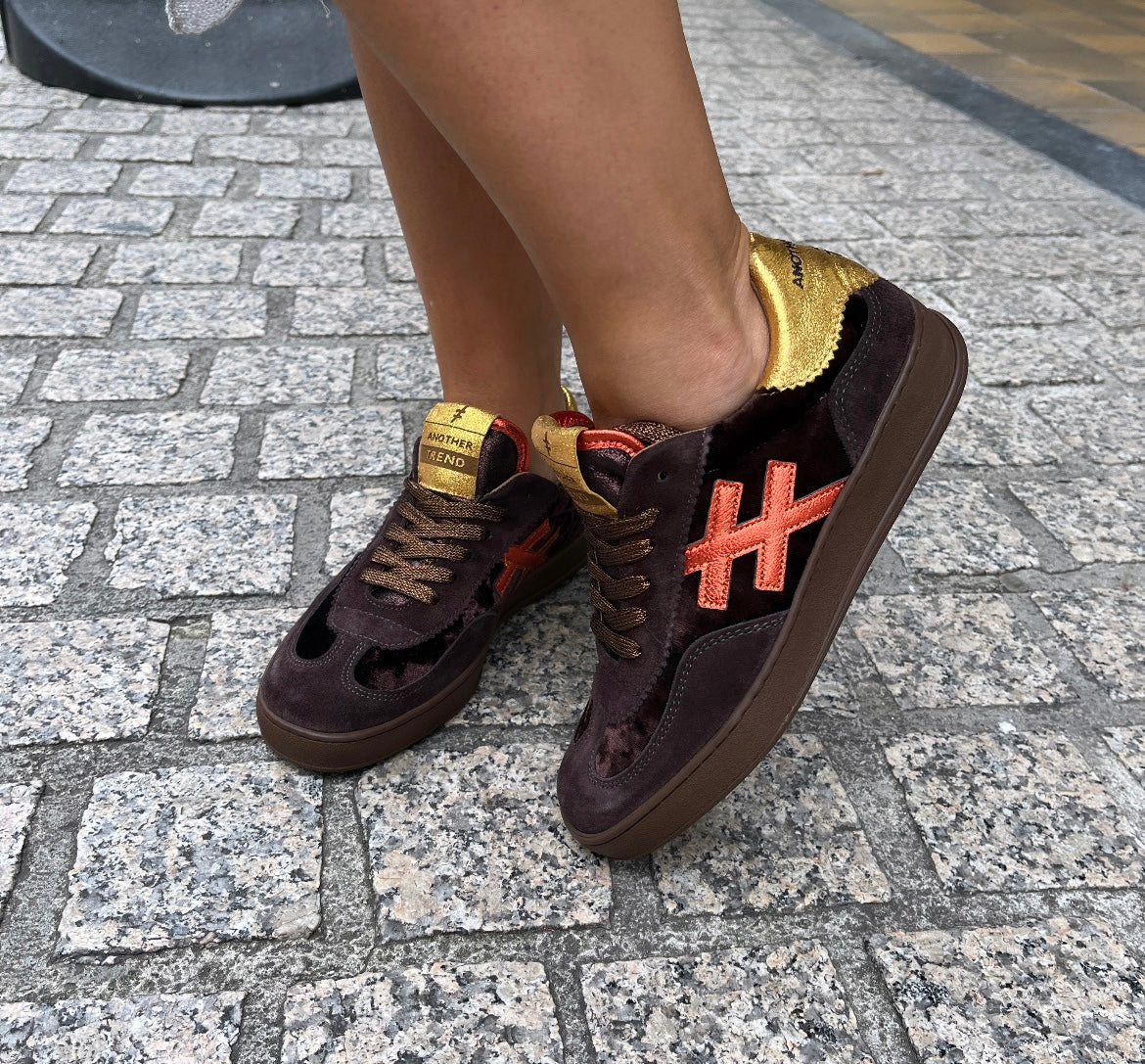 Another Trend A0328103 Ante+Terciopelo Brown, Orange & Gold Trainers