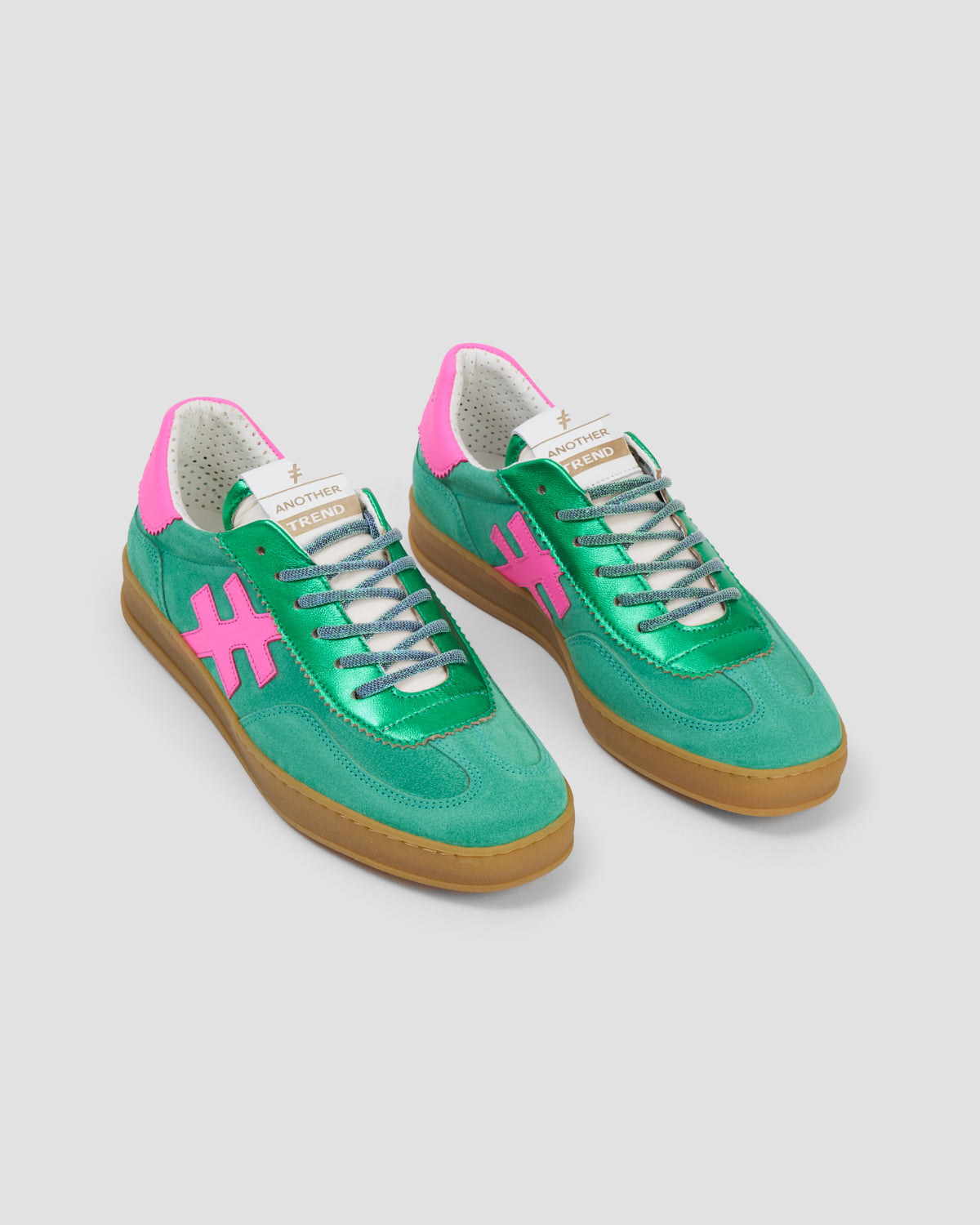 Another Trend A0321162 Vento Green Trainers with Pink Heel & Logo