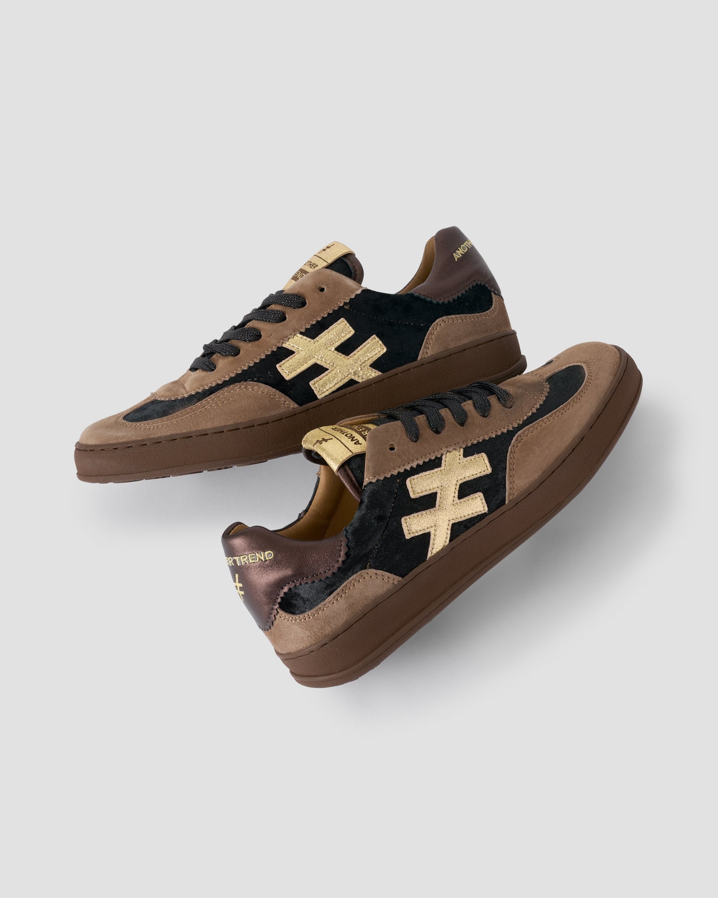 Another Trend A0328115 Ante+Terciopelo Tostado Brown & Light Gold Trainers