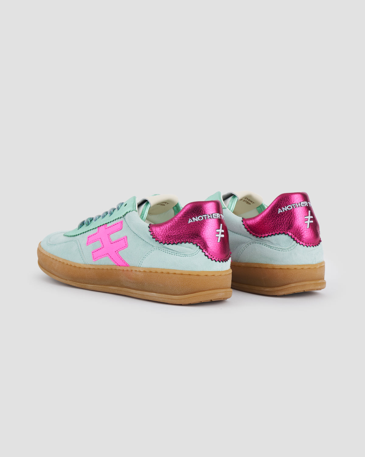Another Trend A032M368 Mint Trainers with Pink Back