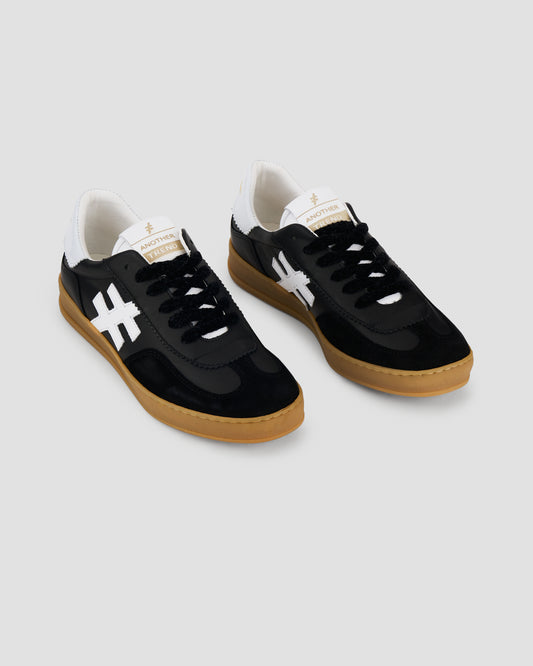 Another Trend A032V205 Black Trainers with White Heel & Logo