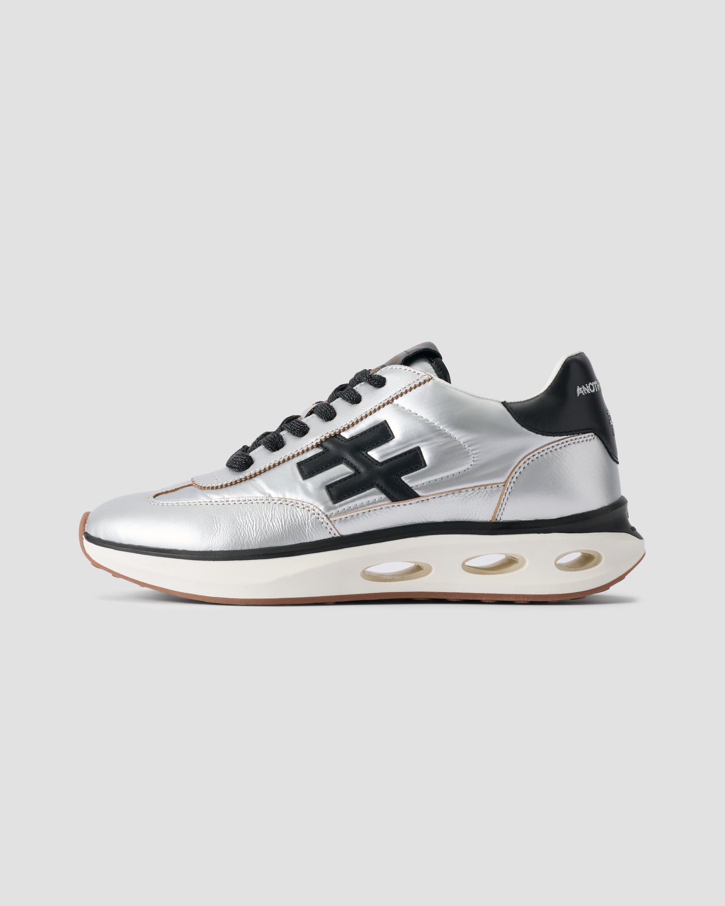 Another Trend A041V241 Plata Silver Trainers