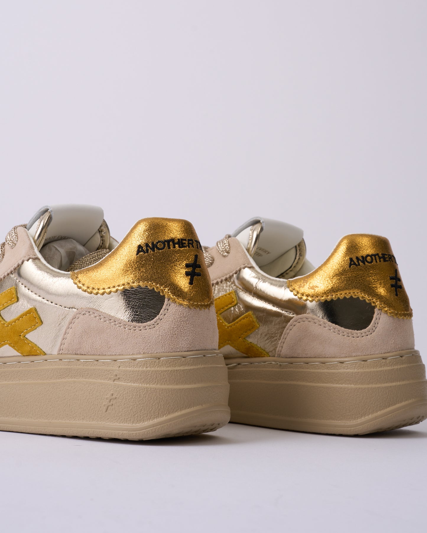 Another Trend A0357879 Lino & Platino Beige, Gold & Mustard Thick Sole Trainers