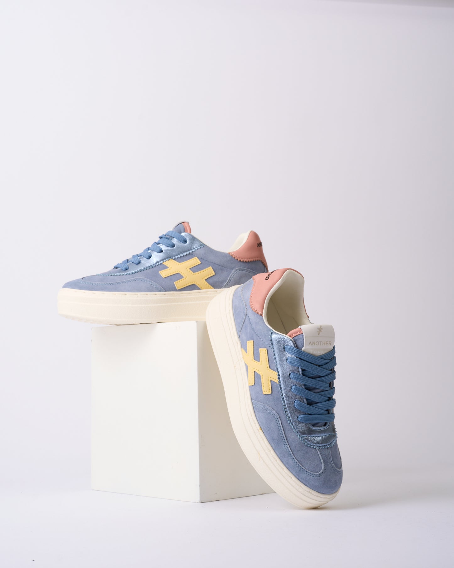 Another Trend A035M326 Jeans Blue & Pink Heel Thick Sole Trainers