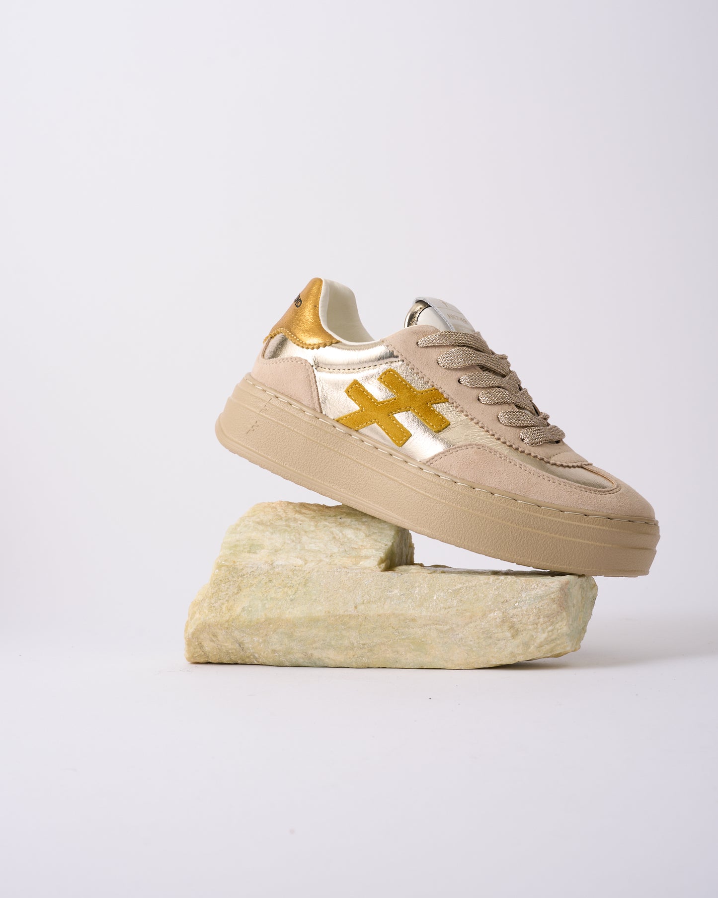 Another Trend A0357879 Lino & Platino Beige, Gold & Mustard Thick Sole Trainers