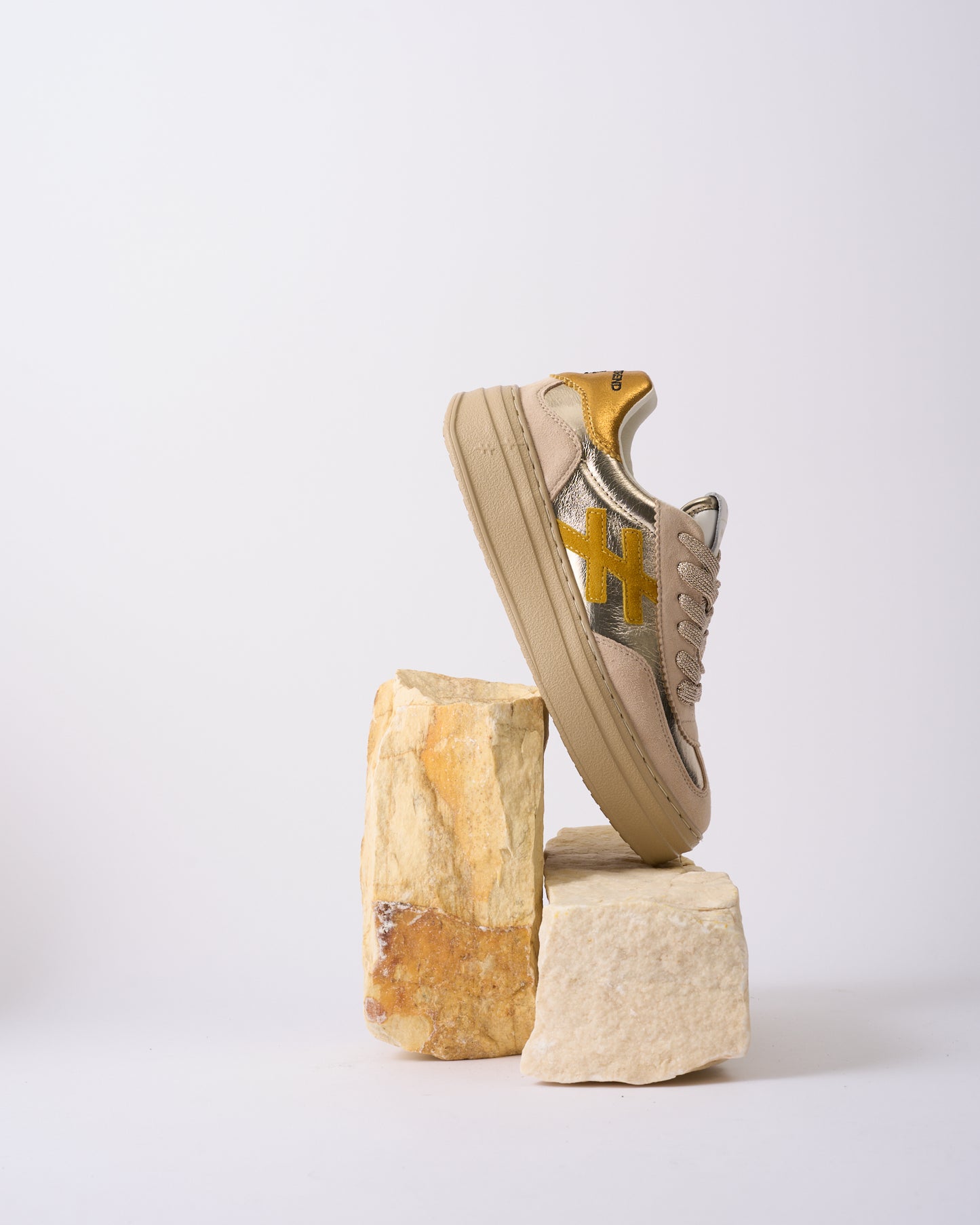 Another Trend A0357879 Lino & Platino Beige, Gold & Mustard Thick Sole Trainers