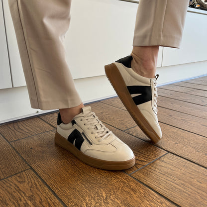 Caprice 9-23608-45 134 Off White/Black Combi Trainers
