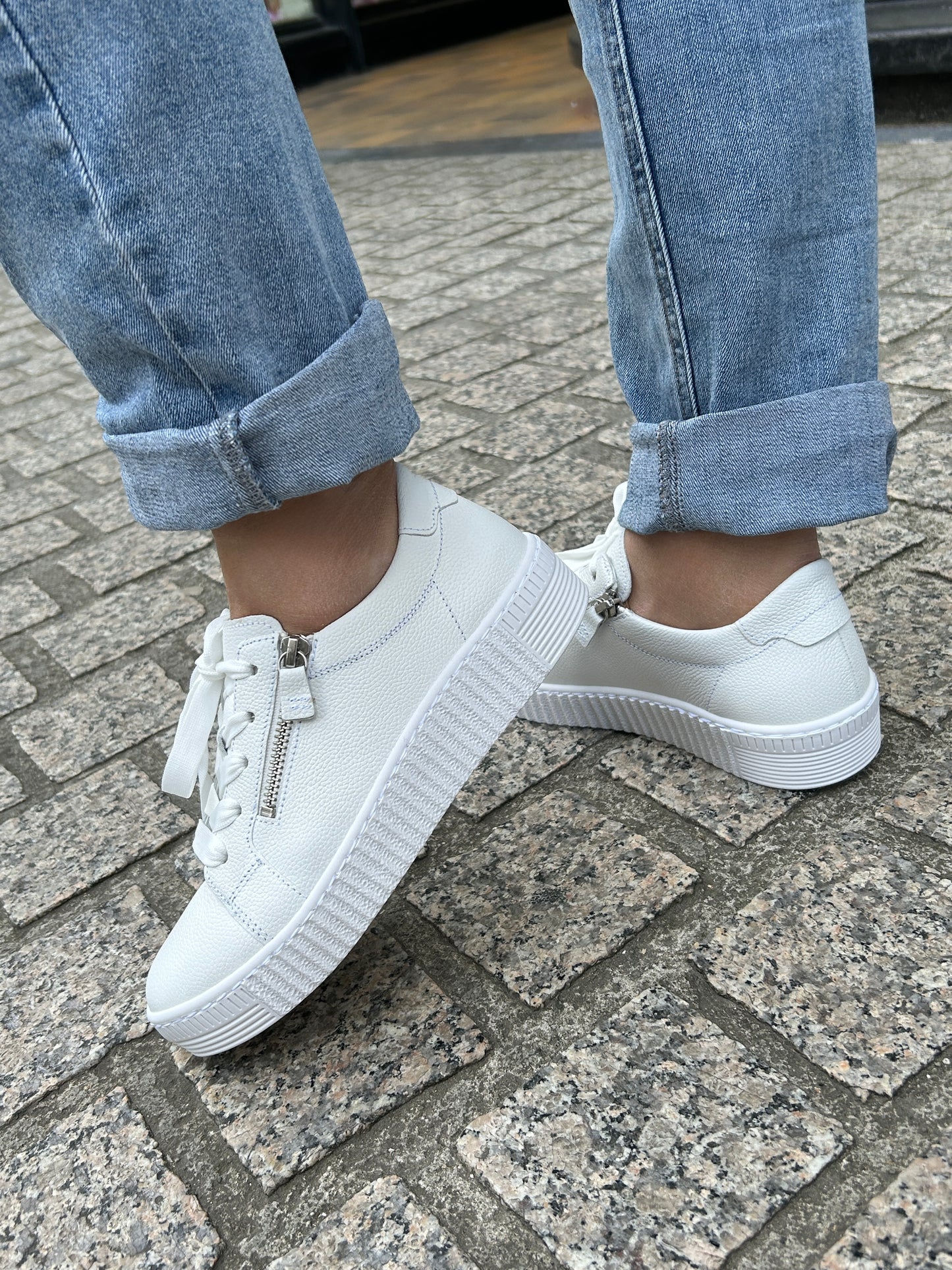 Gabor 83.334.21 White F Fit Sneakers with Zip