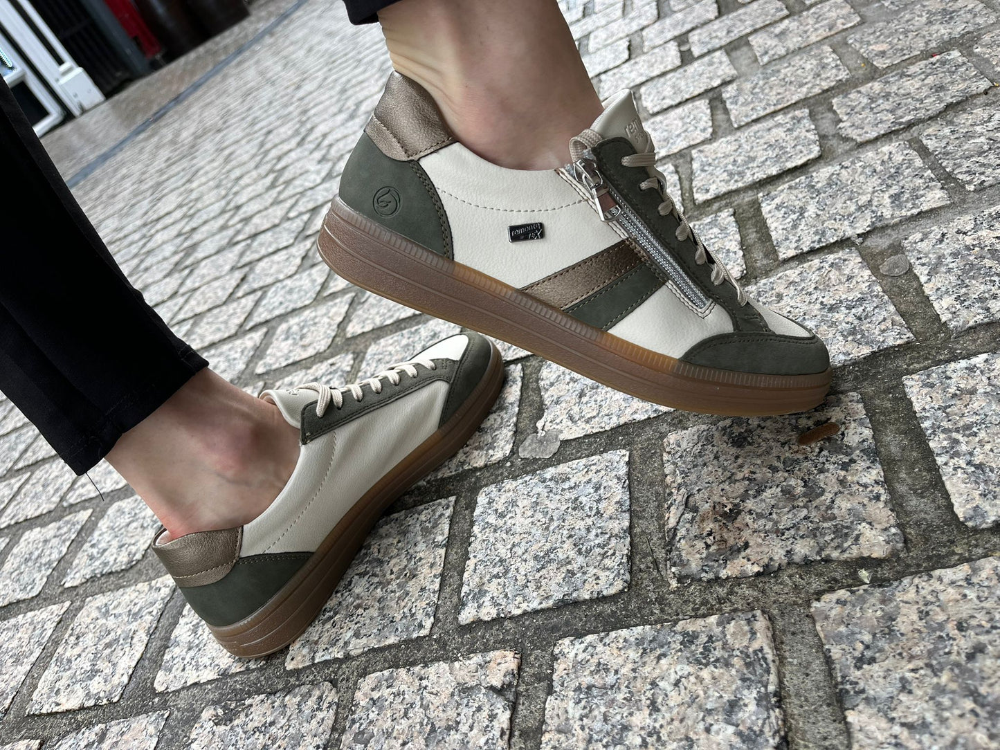 Remonte TEX D2C04-60 Green, Cream & Bronze Combi Trainers with Zip