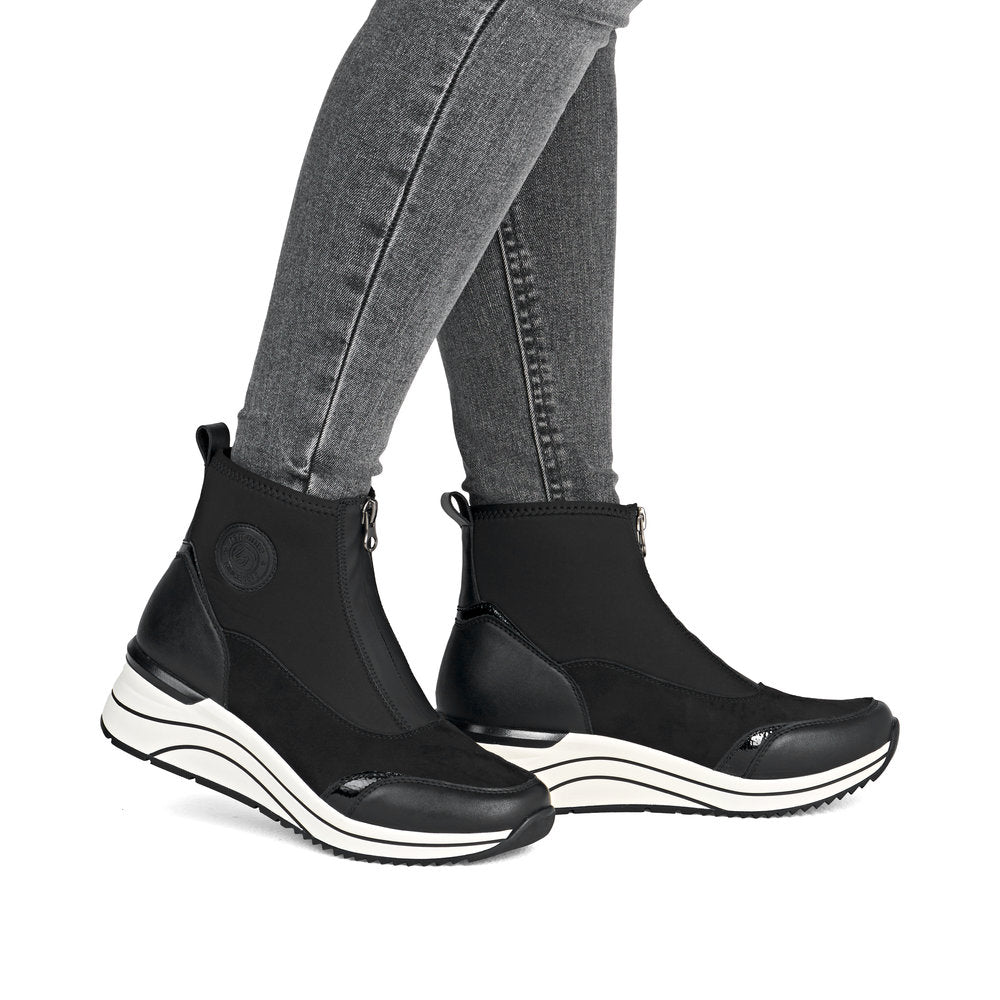 Remonte D0T78-02 Black H Fit Front Zip Boots