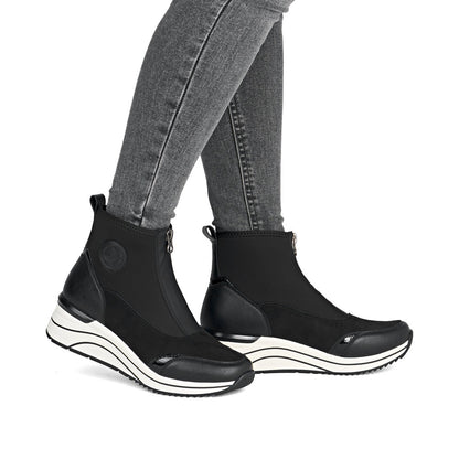 Remonte D0T78-02 Black H Fit Front Zip Boots