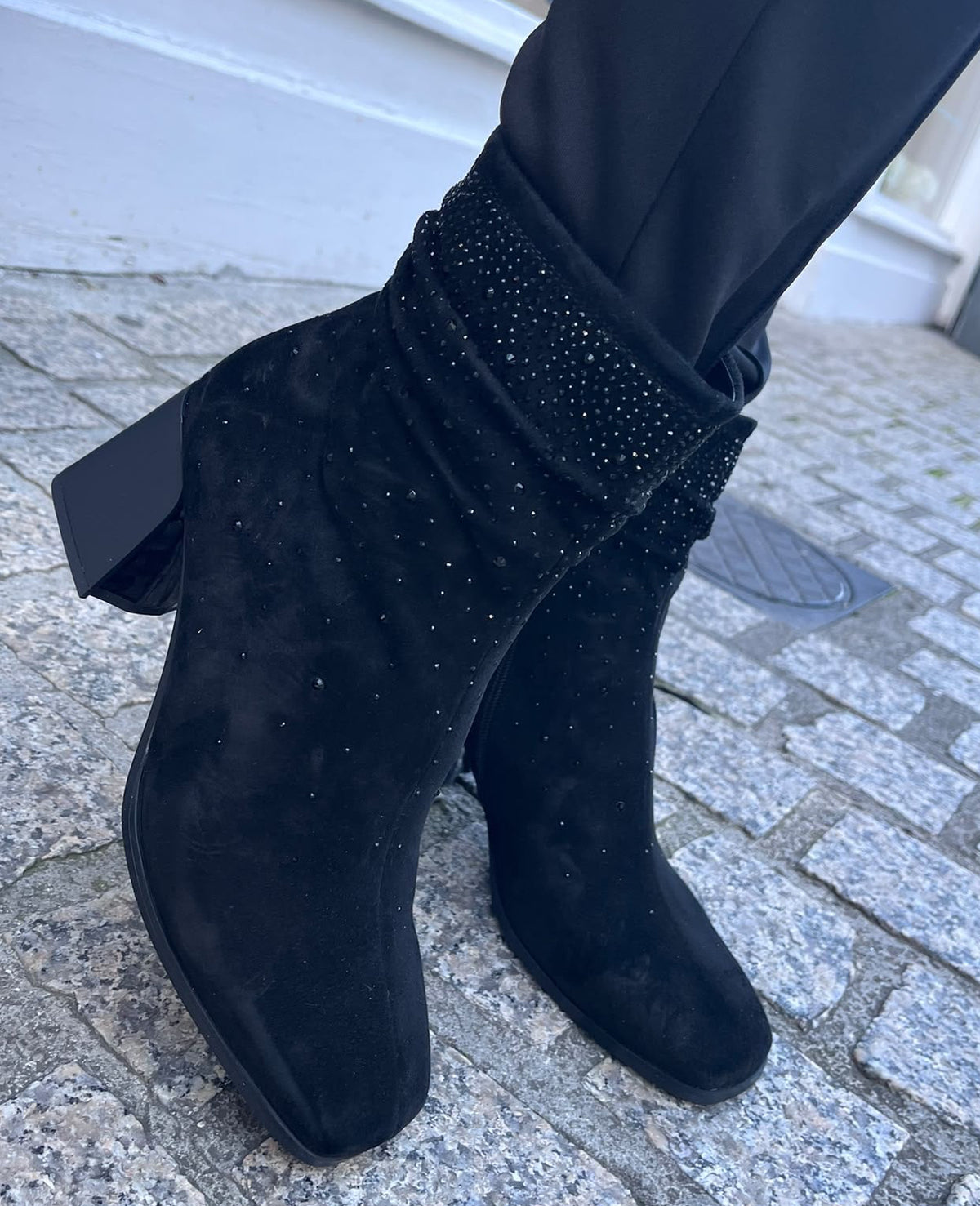 Loretta Vitale C96111 Black Suede with Sparkle Block Heel Boots