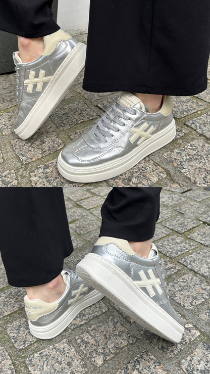 Another Trend A0352641 Plata Silver & Cream Thick Sole Trainers
