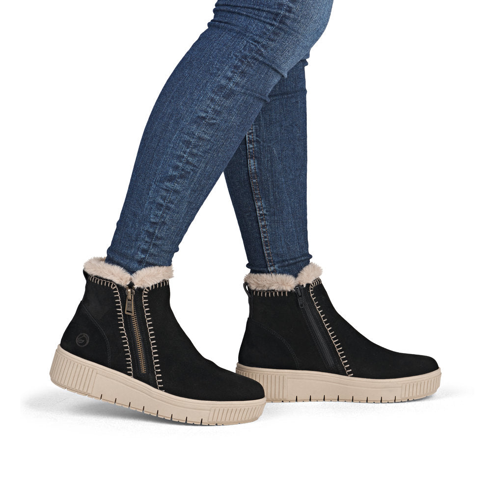 Remonte D3B70-03 Black & Beige Warm Boots