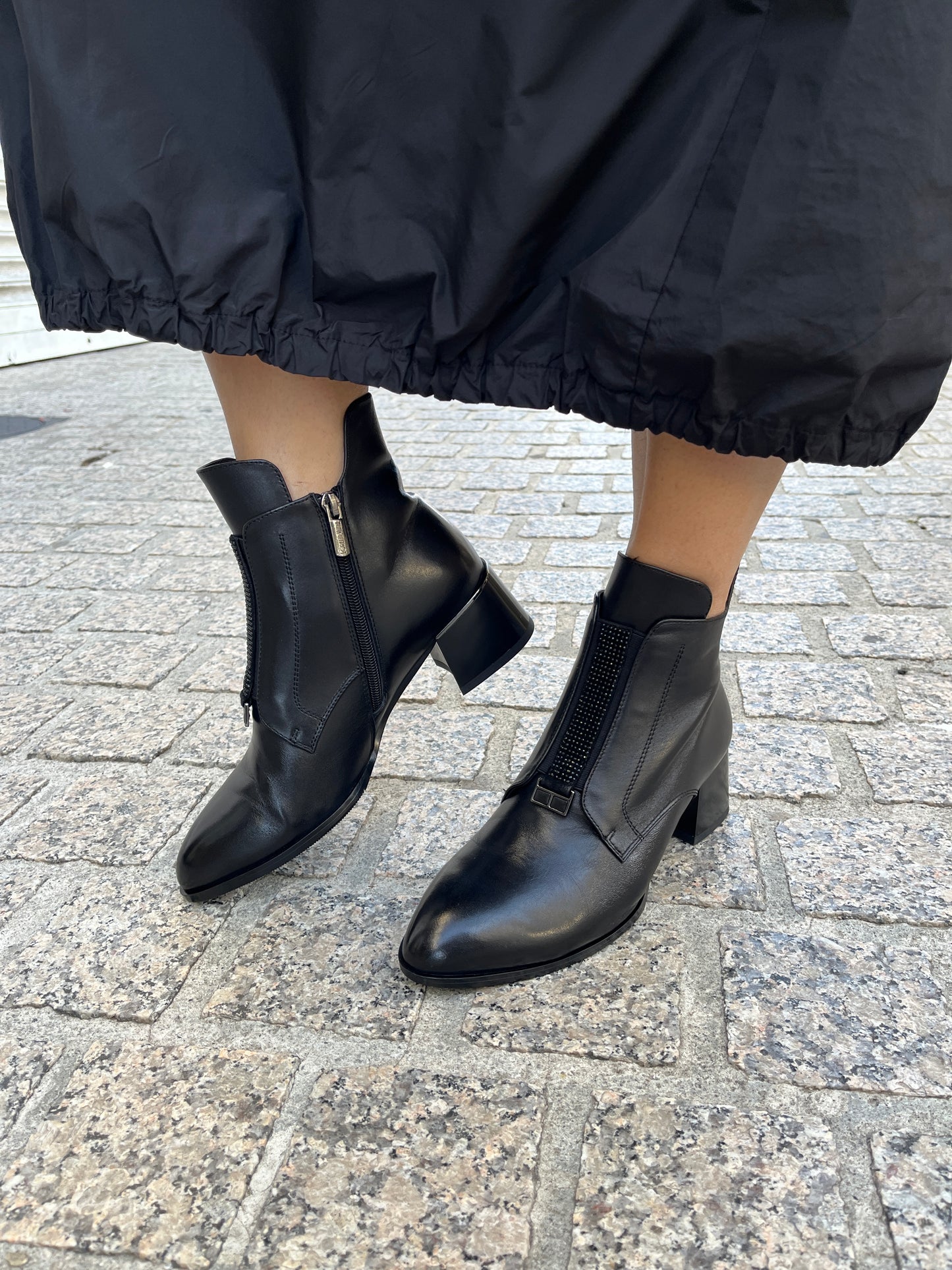 Loretta Vitale C9663 Black Ankle Boots