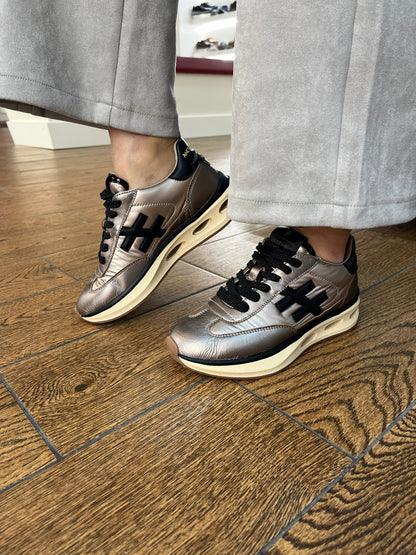 Another Trend A041V3C9 Smoke Trainers