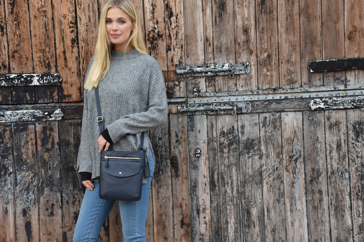 Ashwood Leather CB-5 Navy Crossbody Bag